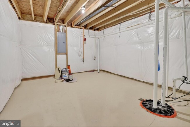 Building Photo - 8005 Milltown Cir