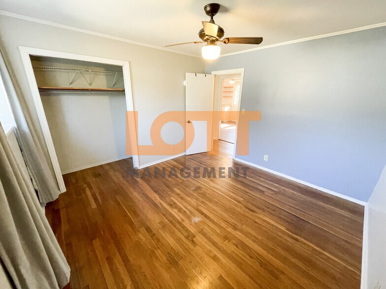 Building Photo - 126 Forestdale Dr