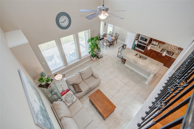 Building Photo - 12902 Oak Fls Dr