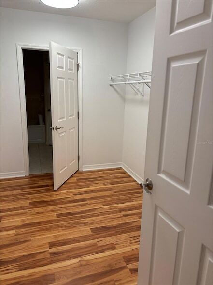 Building Photo - 3971 Square E Ln