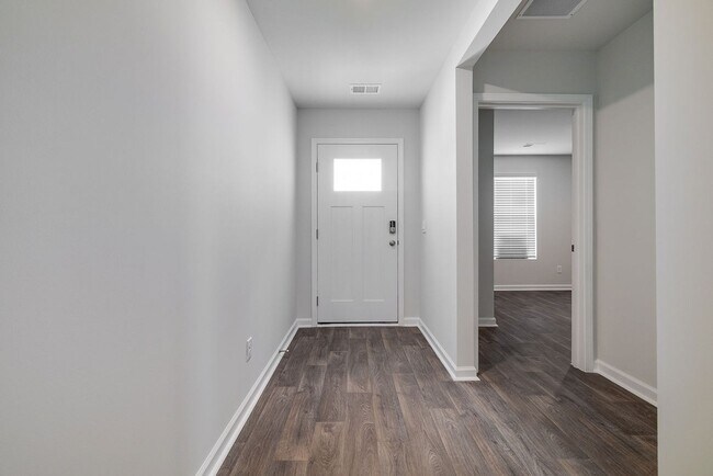 Building Photo - 142 Ponderosa Lp