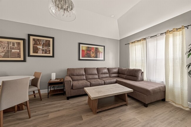 Building Photo - 4309 Beggs St