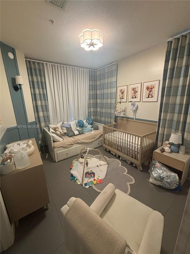 Building Photo - 4700 SW 160th Ave