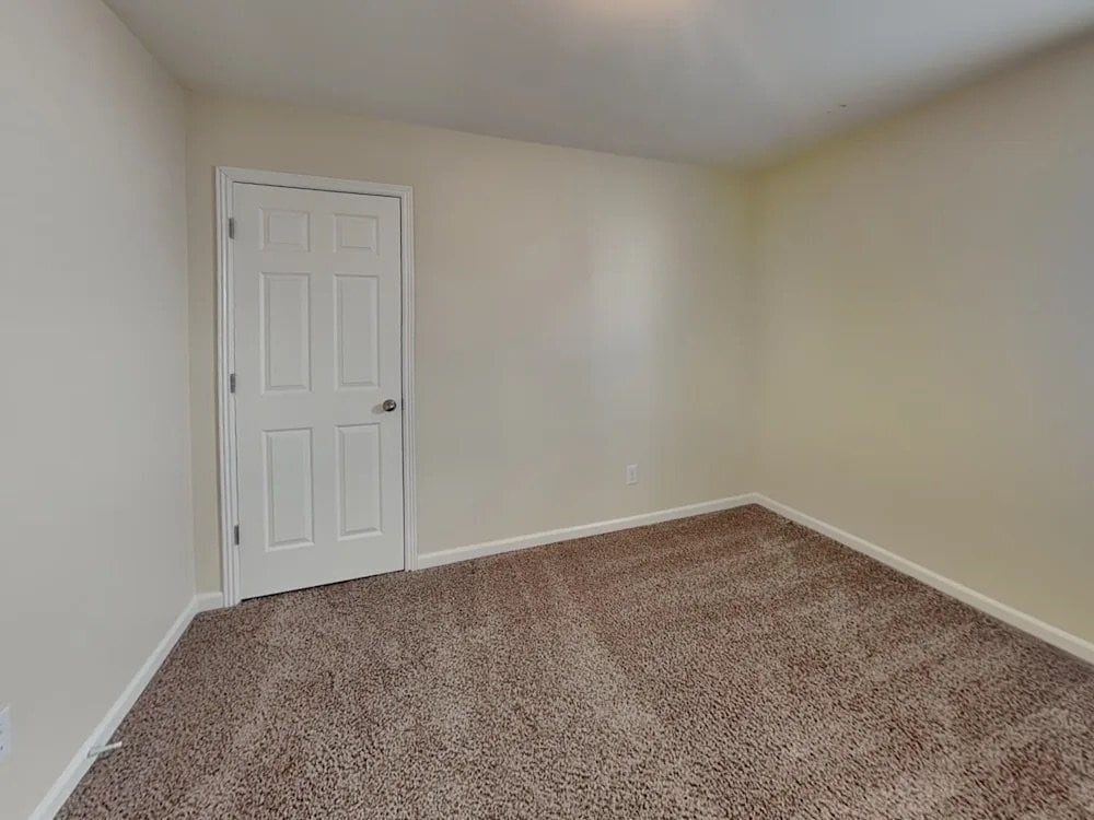 Building Photo - 235 Aershire Ct