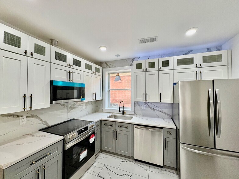 Building Photo - 7122 Card Ln