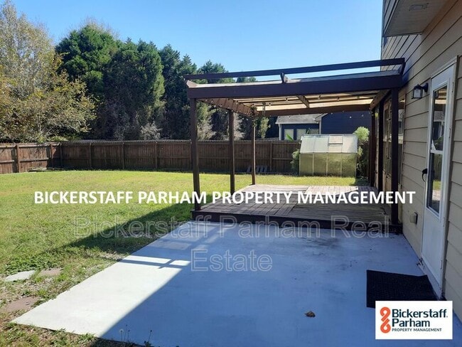 Building Photo - 15 Churchhill Dr