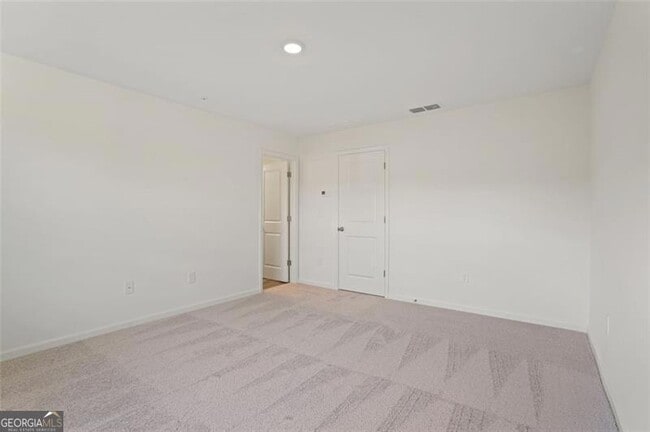Building Photo - 541 Magnolia Cir