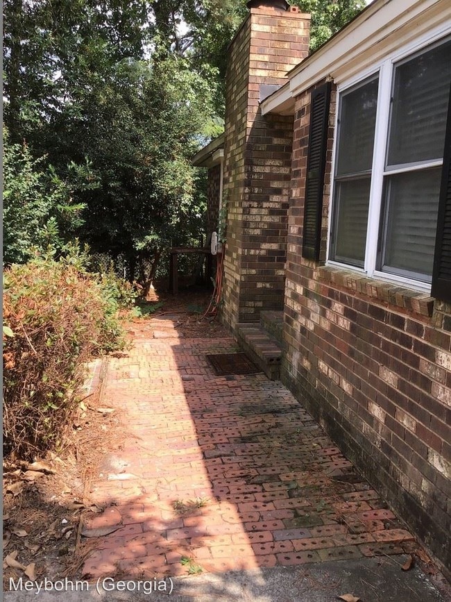 Building Photo - 4 br, 2 bath House - 4455 Columbia Road