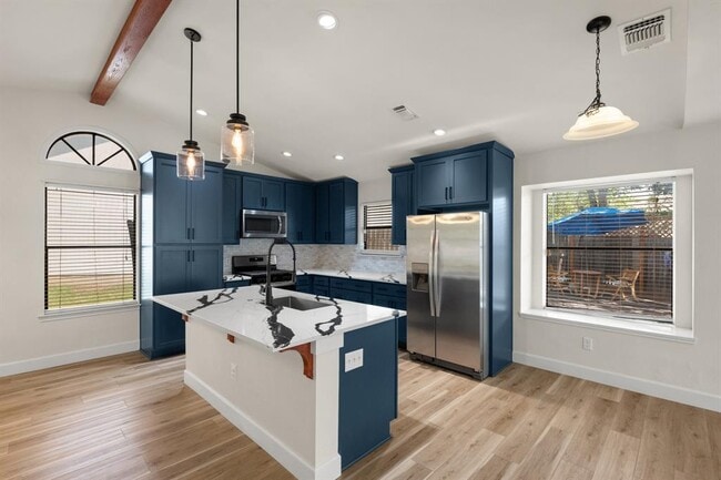 Building Photo - 4602 Tobago Cove