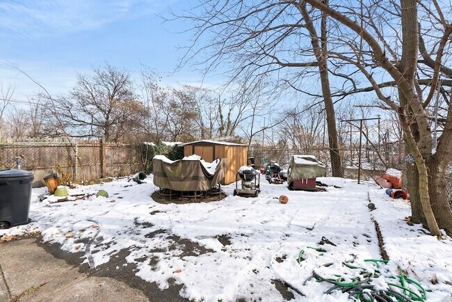 Building Photo - 336 Princeton Ave