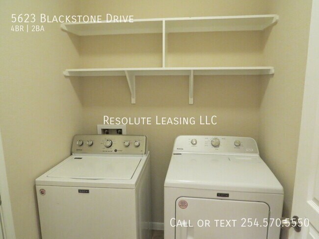 Building Photo - 5623 Blackstone Dr