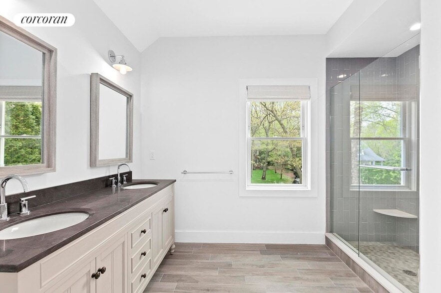 Building Photo - 42 Archibald Way