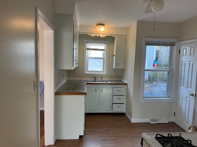 Building Photo - 90 Chapman St