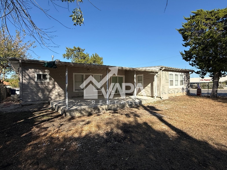 Building Photo - 154 Frances Jean Dr