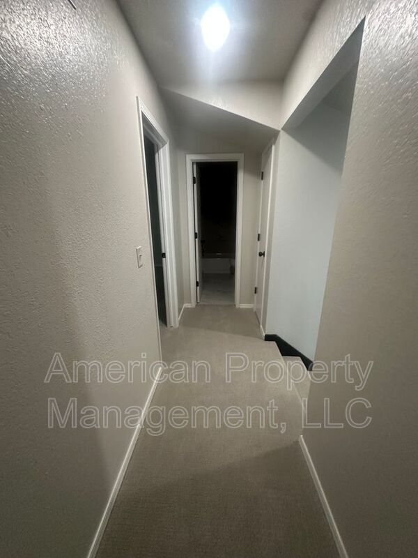 Building Photo - 6712 S 78th E Ave