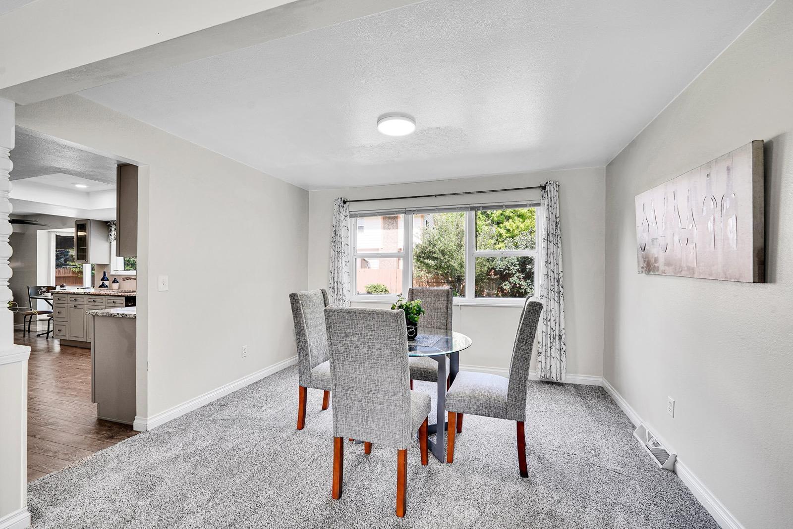 Building Photo - 7303 E Mercer Pl