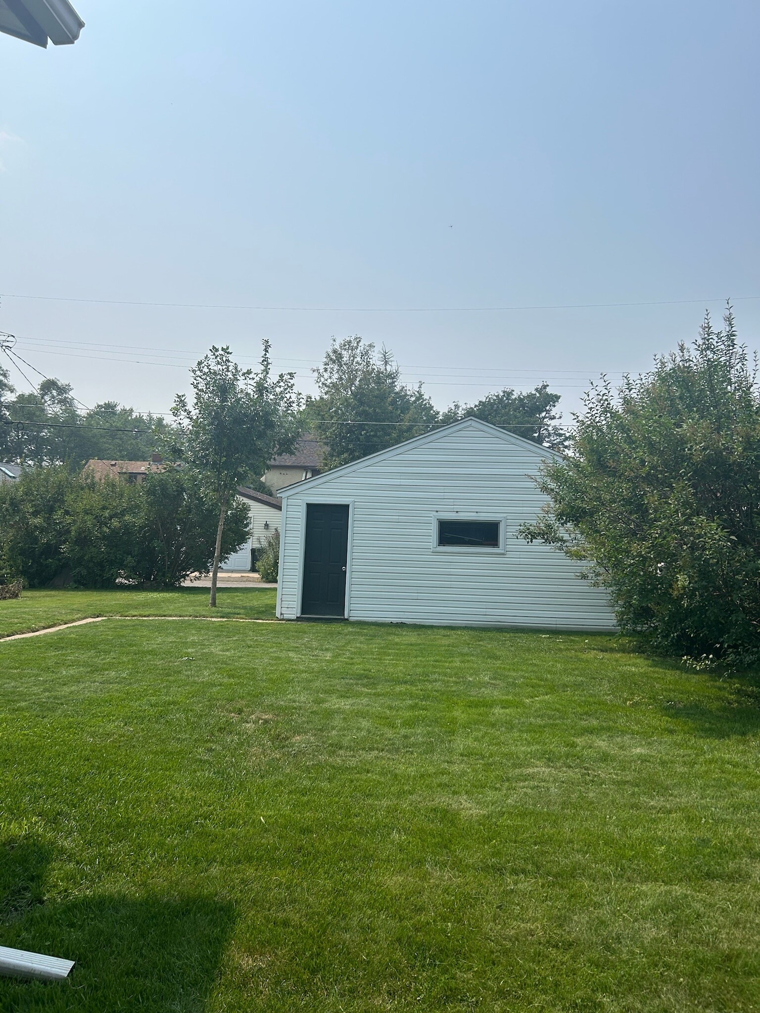 Building Photo - 1357 Schletti St