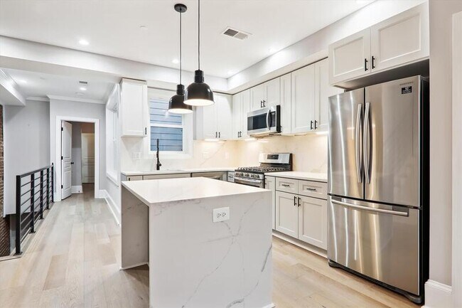 Building Photo - 1541 9th Street Northwest - 2