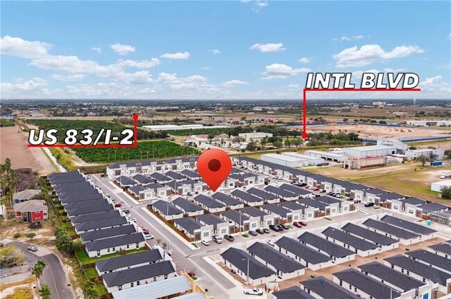 Building Photo - 12 12th St