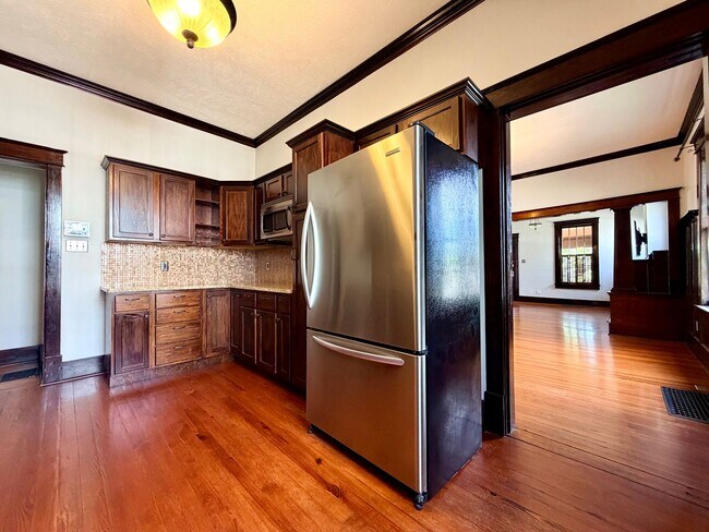 Building Photo - Renovated Historic Craftsman in East Nashville | 4 Bedrooms, 2-Car Garage & Outdoor Living