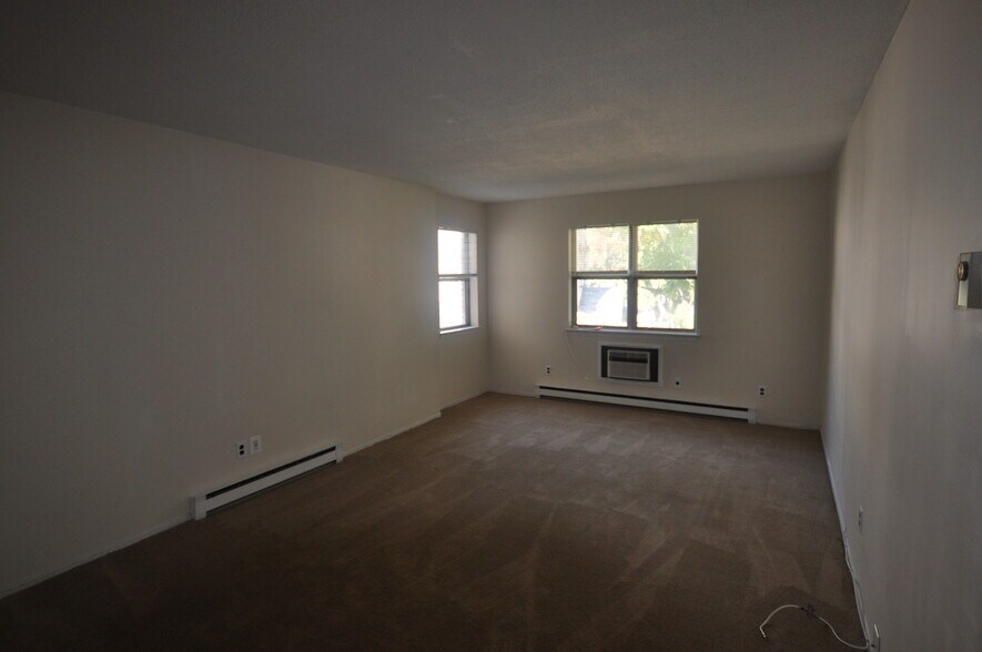 Building Photo - 2 Fairfield Ave