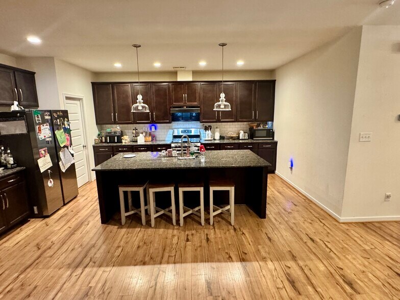 Open Kitchen with vent out - 4004 Carrie Mill Xing