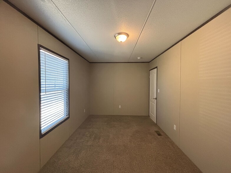 Building Photo - 123 Norene St