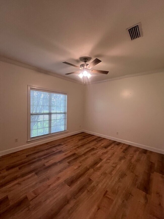 Building Photo - 3687 Arbor Run Dr