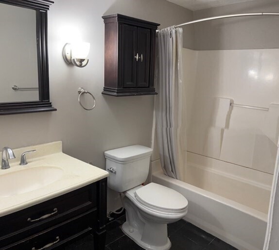 Building Photo - 19 Edward Dr