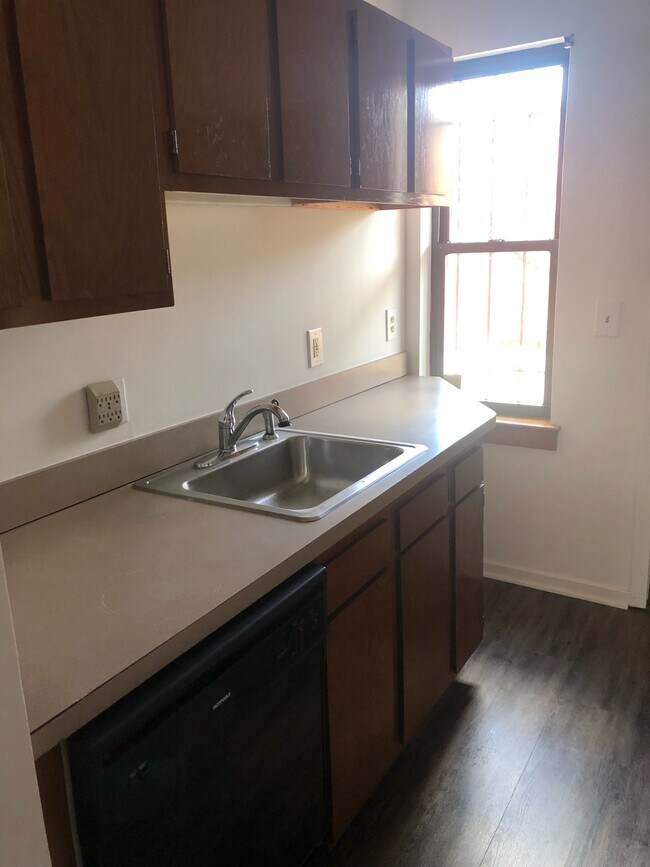 Kitchen - 18 Townley St