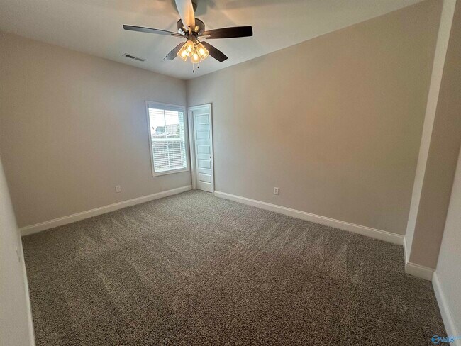 Building Photo - 14889 Imperial Dr