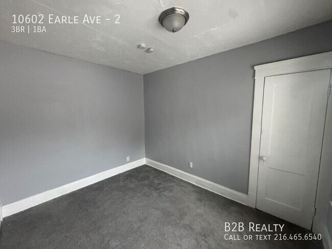 Building Photo - 10602 Earle Ave