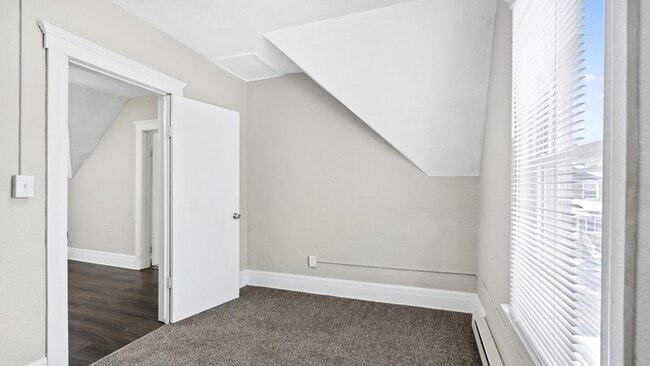 Building Photo - 1861 5th St