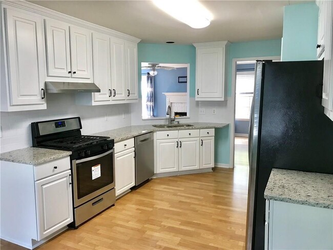 Building Photo - 3354 Roundfield Cir