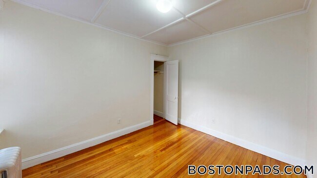 Building Photo - 1175 Boylston St