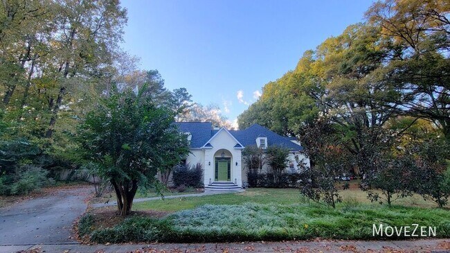 Building Photo - 5630 Colony Crossing Dr