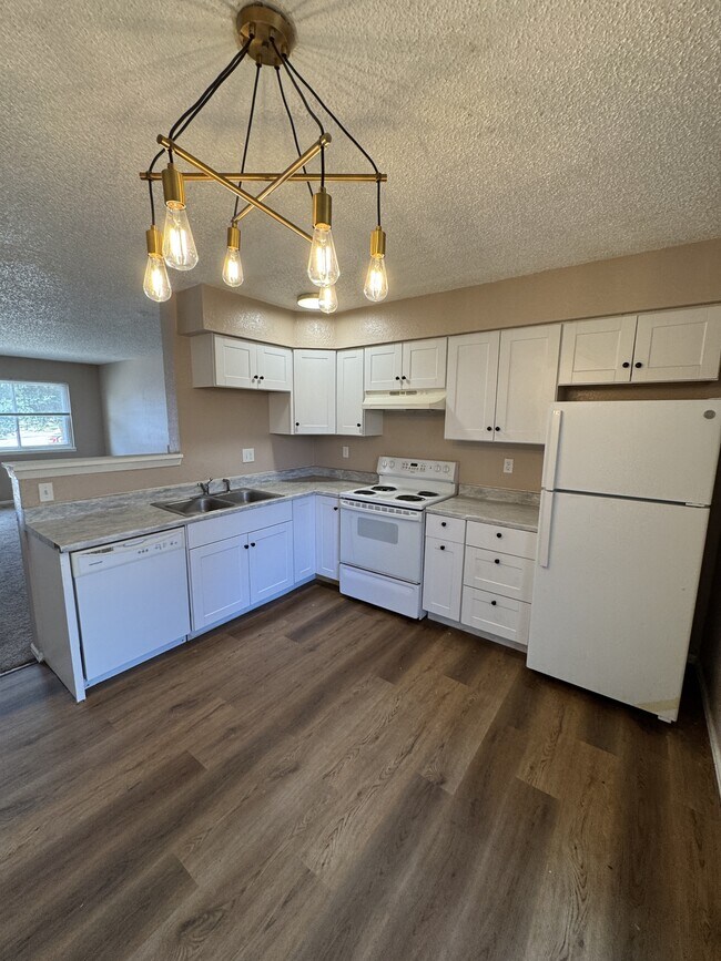 Building Photo - 2522 Knob Hill Ct