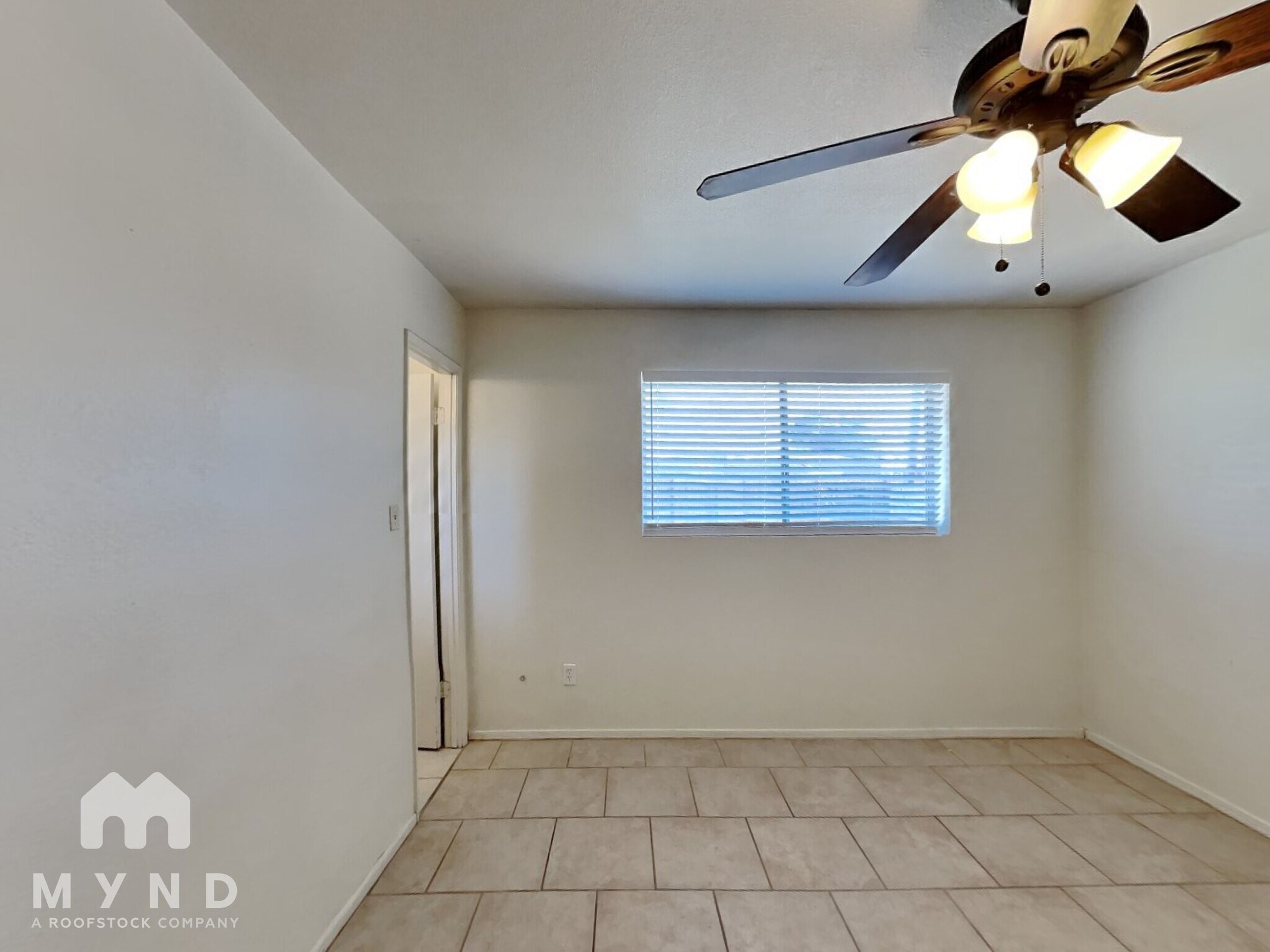 Building Photo - 5619 N 61st Cir