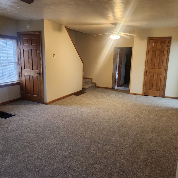 Building Photo - 2285 Hixton Rd