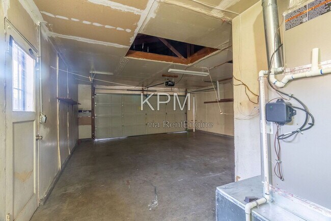 Building Photo - 3525 Mill Springs Dr