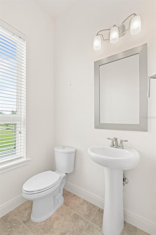 Building Photo - 9497 Mere Pkwy