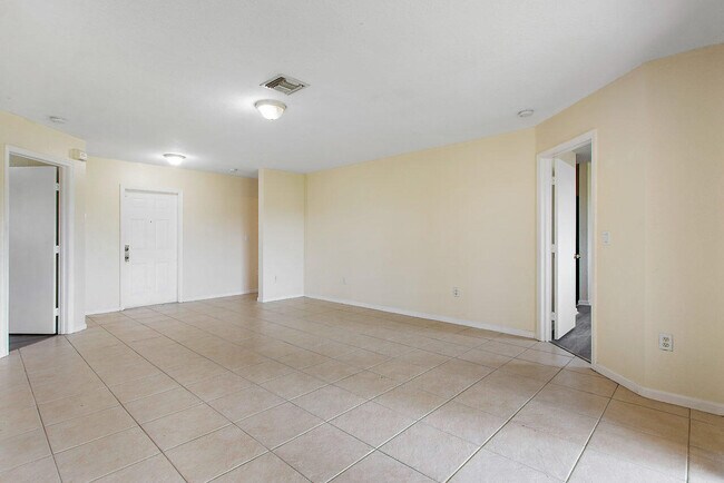 Building Photo - 8460 NW 40th St