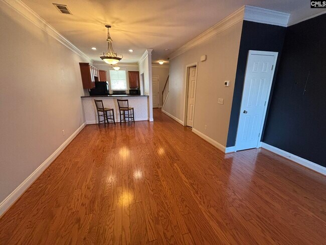 Building Photo - 739 Garden Forest Road