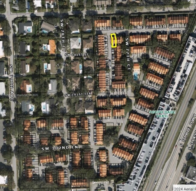 Building Photo - 10048 SW 77th Ct