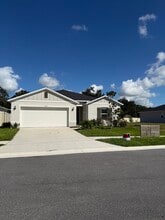 Building Photo - 2547 Zachary Taylor Wy