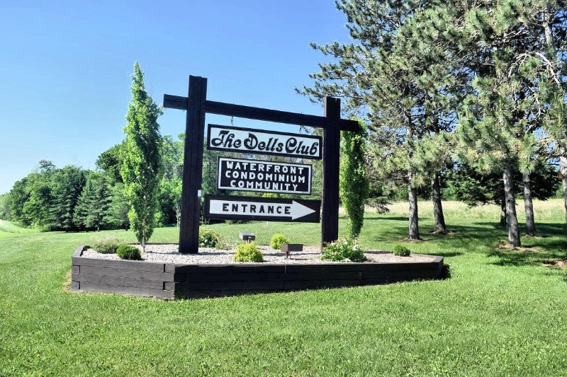 Building Photo - 7 Elm Trail