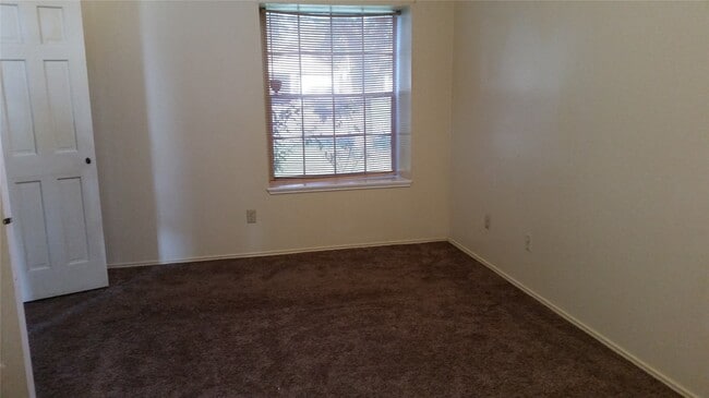 Building Photo - 6111 Quiet Village Ct