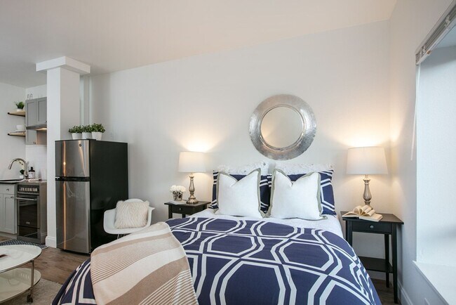 Interior Photo - Mayn Suites