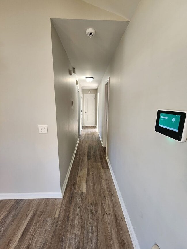 Building Photo - 1073 Cassidy Ln