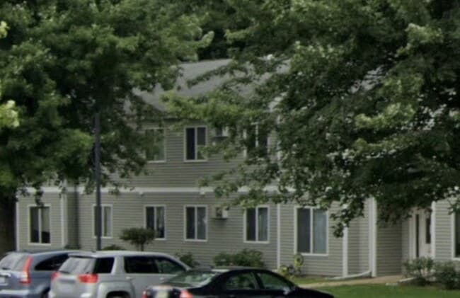 Building Photo - 608 N 4th St